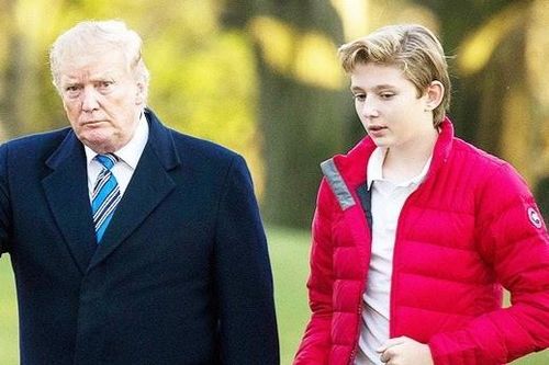 Barron Trump buồn vì phải cách ly ở Nhà Trắng