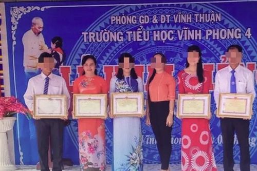 Hiệu trưởng 'đóng kịch' nhận giấy khen - đừng gian dối trong giáo dục