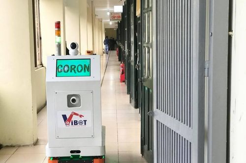Việt Nam chế tạo thành công robot hỗ trợ điều trị Covid-19