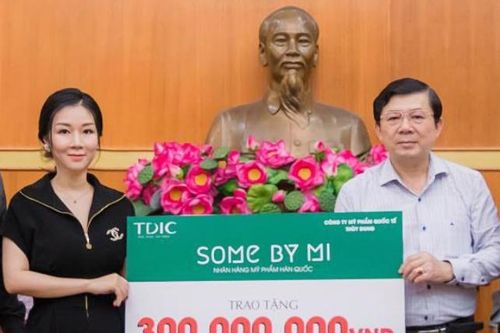 Some by Mi, mỹ phẩm quốc tế Thùy Dung ủng hộ 300 triệu chống Covid-19