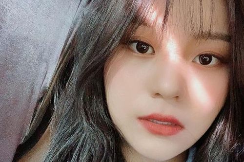 Nữ ca sĩ bị chê kém sắc nhất Kpop lột xác ngoại hình không nhận ra