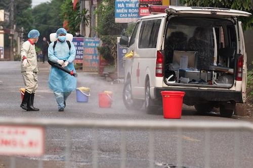 Thêm 2 ca dương tính, Hà Nội phong tỏa toàn bộ thôn Hạ Lôi liên quan bệnh nhân 243