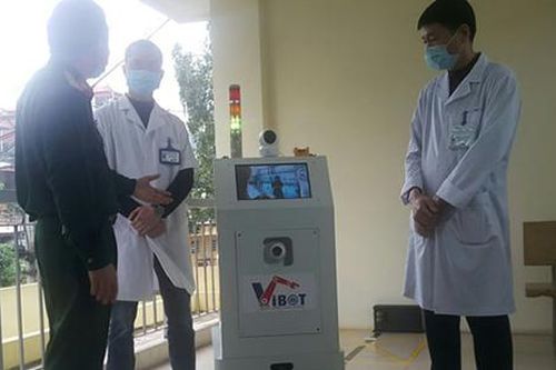 Dịch COVID-19: Chế tạo thành công robot vận chuyển trong các khu vực cách ly có nguy cơ lây nhiễm cao