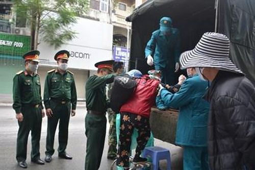 Huy động hơn 60 chuyến xe hỗ trợ bệnh nhân chạy thận