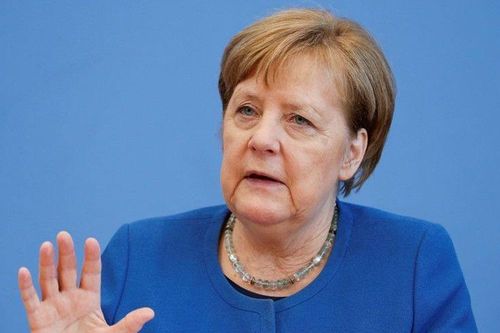 Thủ tướng Merkel kêu gọi châu Âu phải 'tự chủ' trong sản xuất khẩu trang