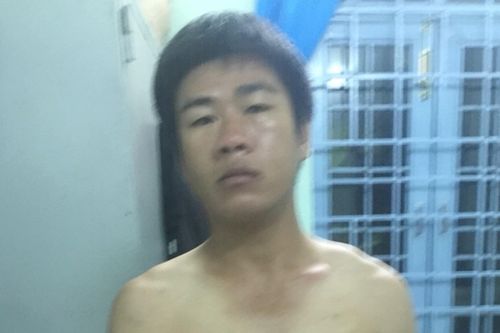Khởi tố kẻ đoạt mạng vợ bằng 20 nhát dao
