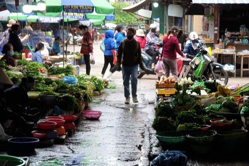 Người Hạ Long bị nêu tên nếu đi chợ quá 2 lần/ngày