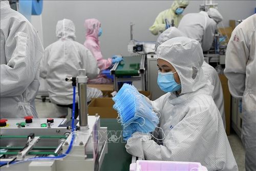 Trung Quốc sáng chế khẩu trang graphene sử dụng trong 48 giờ