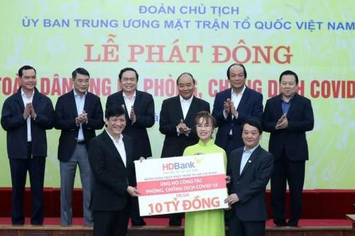 Nhiều tập đoàn tiếp tục đồng hành chống dịch COVID-19