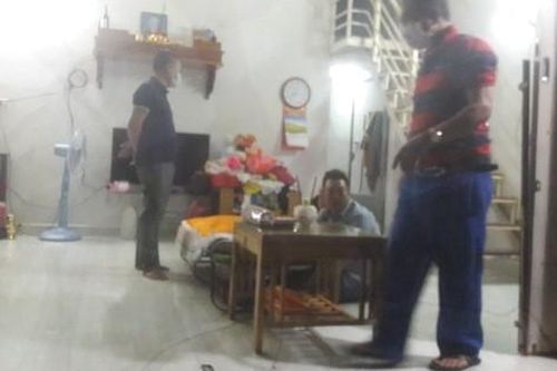2 bé gái bị xe trộn bê tông cán, một bé tử vong tại chỗ