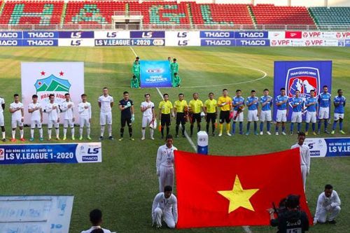 Bóng đá chơi vơi chữ 'Nếu' mùa Covid-19