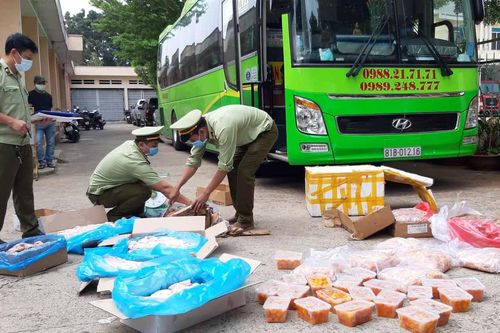 Tài xế mua gần 2 tạ nội tạng hôi thối về bán kiếm lời