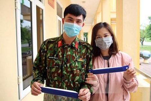 Mặt nạ bảo hộ của các chiến sĩ pháo binh