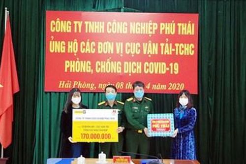 Tiếp nhận quà tặng chống dịch Covid-19 của Công ty TNHH Công nghiệp Phú Thái