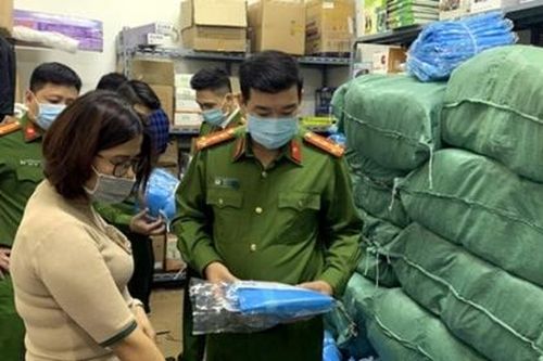 Buôn lậu, sản xuất hàng giả là thiết bị, vật tư y tế chống dịch sẽ bị xử lý hình sự