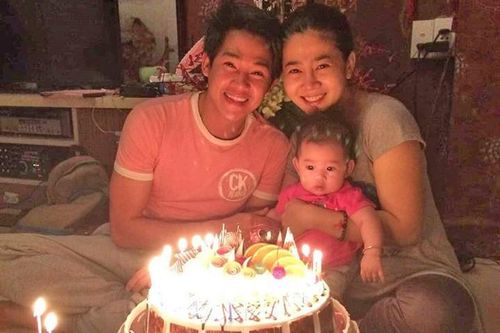 Khoảnh khắc hiếm hoi của Mai Phương và Phùng Ngọc Huy bên con gái