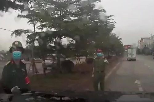 Tài xế lái xe đi ngược chiều để tránh chốt kiểm dịch COVID-19