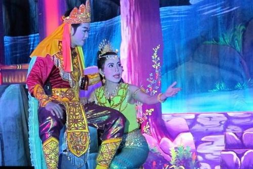 Nghệ thuật sân khấu dù kê Khmer Nam Bộ - Bài 1: Nét văn hóa đặc sắc