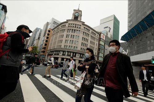 Tokyo yêu cầu người dân hạn chế ra ngoài, Oska cho học sinh nghỉ đến hết tháng 6