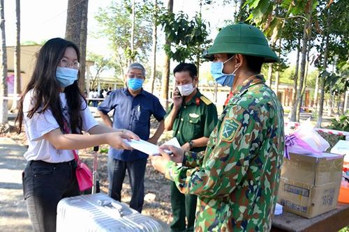 Có 'biển tình' giữa mùa COVID