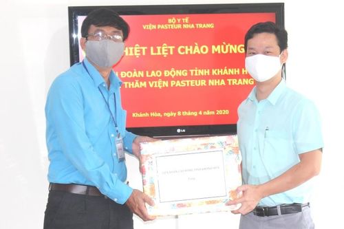 Liên đoàn Lao động tỉnh Khánh Hòa hỗ trợ 9 công đoàn cơ sở trong phòng chống dịch Covid-19