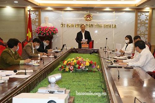 Họp bàn phương án đảm bảo hàng hóa thiết yếu và bình ổn thị trường trong phòng, chống dịch COVID-19