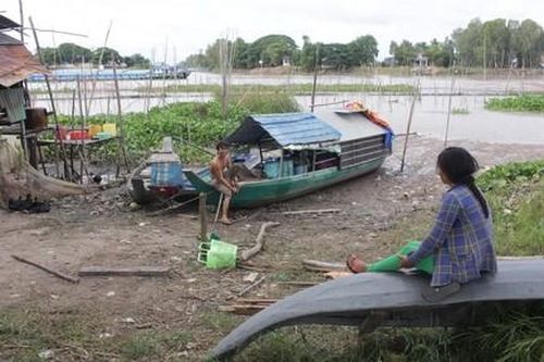 Bài 2: Những dòng sông không chở phù sa