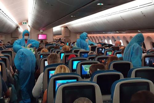 Vietnam Airlines vận chuyển gần 600 công dân châu Âu hồi hương