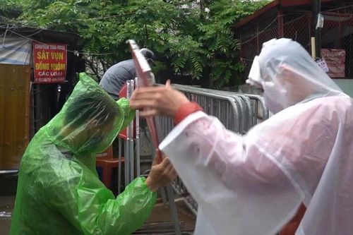 Giải tỏa cách ly các hộ dân ở ngách 59/165 đường Cầu Giấy
