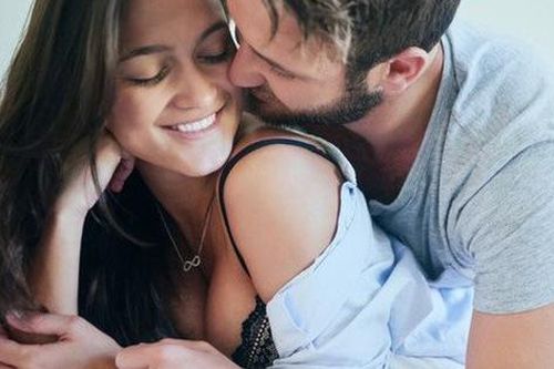 Các bà vợ không thể ngờ đây mới là giai đoạn các ông chồng dễ đi vào con đường ngoại tình nhất