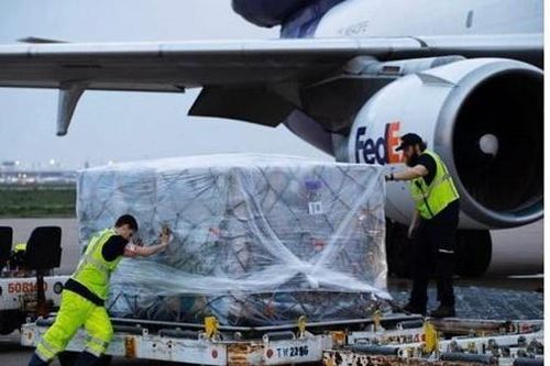 Người phát ngôn nói về việc Việt Nam hỗ trợ các nước vật tư y tế chống dịch Covid-19