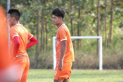 Hà Đức Chinh sẵn sàng ra sân cùng SHB Đà Nẵng