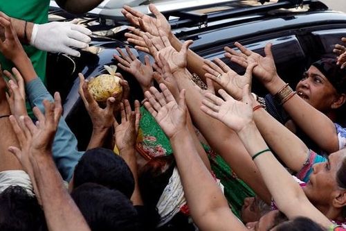 Oxfam cảnh báo COVID-19 sẽ đẩy thêm nửa tỷ người vào cảnh nghèo đói