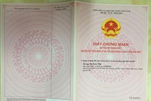 Giữ sổ đỏ khiến người dân không thể sang tên chuyển nhượng
