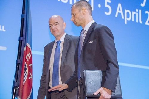 FIFA ủng hộ UEFA hoàn tất mùa giải 'bằng mọi giá'