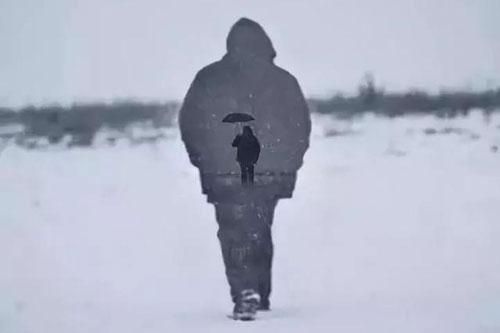 Người đến tuổi trung niên, không ngủ quá ba kiểu, không đi ba nơi!