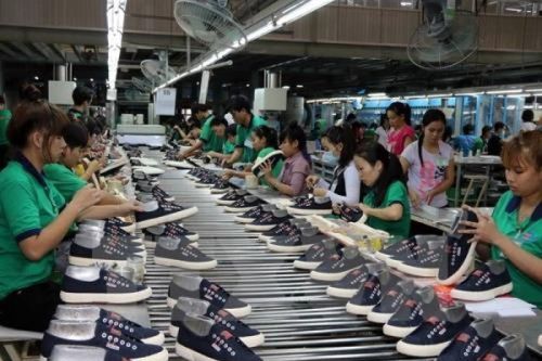 Da giày Việt Nam: mục tiêu xuất khẩu 24 tỷ USD của năm 2020 bên bờ vực phá sản