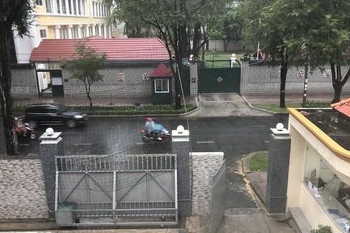 TPHCM: Cơn mưa giải nhiệt giữa mùa nắng nóng