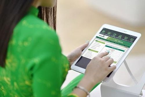 Bị áp phí tin nhắn cao gấp 3 thông thường, các ngân hàng kiến nghị giảm ít nhất 50%