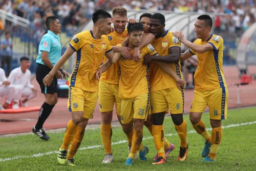 Cầu thủ CLB Thanh Hóa tự nguyện giảm lương nhiều nhất V.League