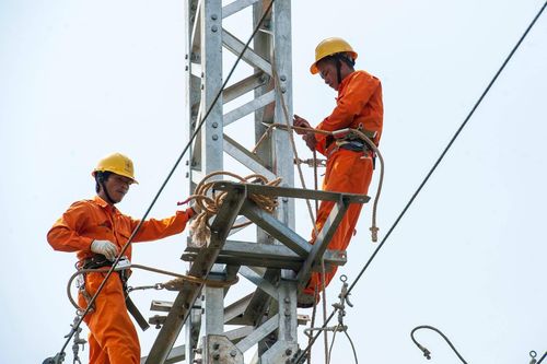 TP.HCM đề nghị giảm giá điện 50%