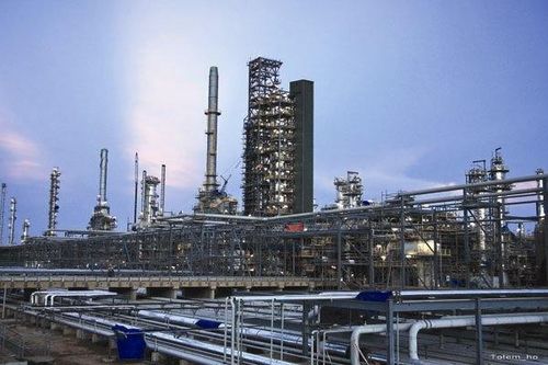 Gặp khó vì dịch Covid-19, PVN đề xuất dừng nhập khẩu xăng dầu