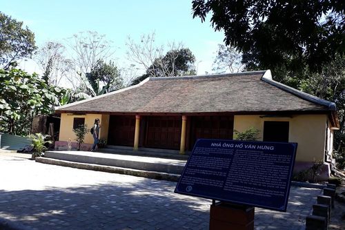 'Hồi sinh' nhà rường ở làng cổ Phước Tích