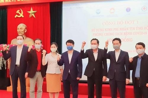Trao, nhận và công bố đợt 1 sử dụng kinh phí nhắn tin ủng hộ phòng, chống COVID-19
