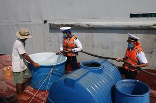Giải cơn khát cho bà con vùng biển đảo Tây Nam