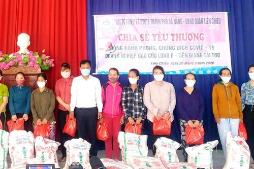 Hỗ trợ các gia đình khó khăn