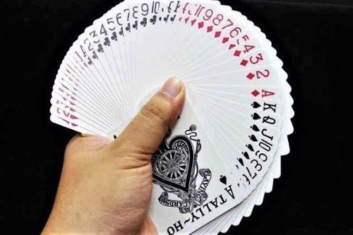 Xúi đồng bọn khai gian dối, con bạc bị khởi tố