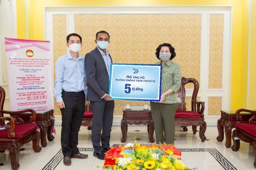 P&G bàn giao gói hỗ trợ phòng chống dịch COVID-19 đến Ủy Ban MTTQ Việt Nam