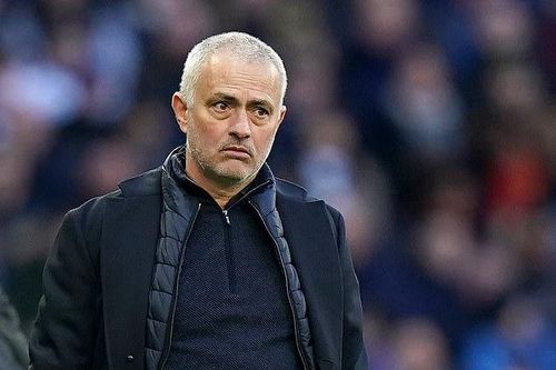 Mourinho nói gì sau khi bị tố vi phạm lệnh cách ly xã hội?