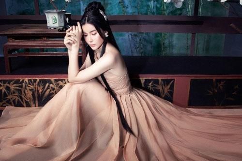 Cao Thái Hà 'hóa' mỹ nhân cổ trang trong bộ ảnh mới